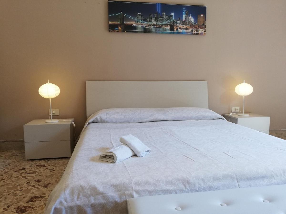 Charming Apartment In Mondello باليرمو المظهر الخارجي الصورة